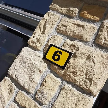 Smart Urban Apartment *